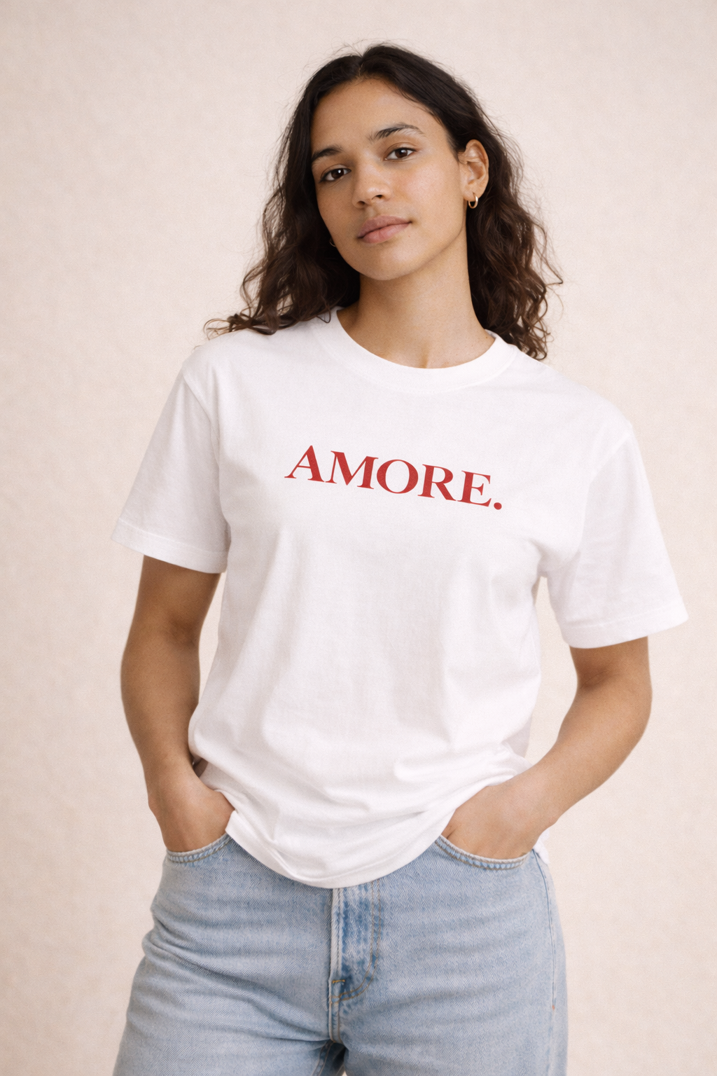 AMORE. T-Shirt weiß / rot